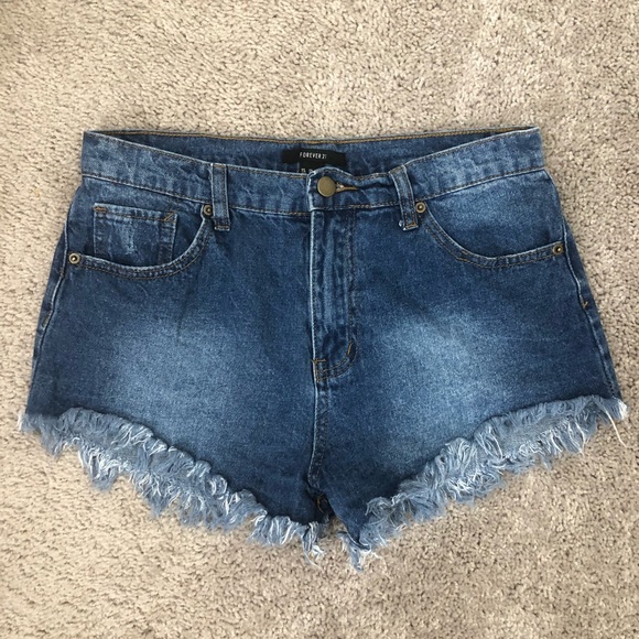 Forever 21 High Rise Distressed Shorts Dark Wash - Picture 2 of 6
